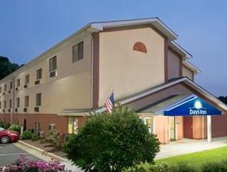 Days Inn By Wyndham Torrington Extérieur photo