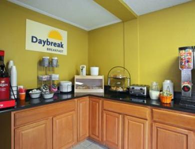 Days Inn By Wyndham Torrington Restaurant photo