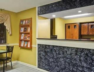 Days Inn By Wyndham Torrington Extérieur photo
